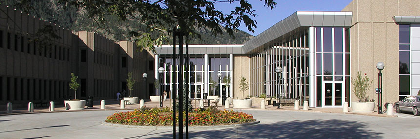 Photo of the Justice Center exterior at 6th and Canyon in Boulder